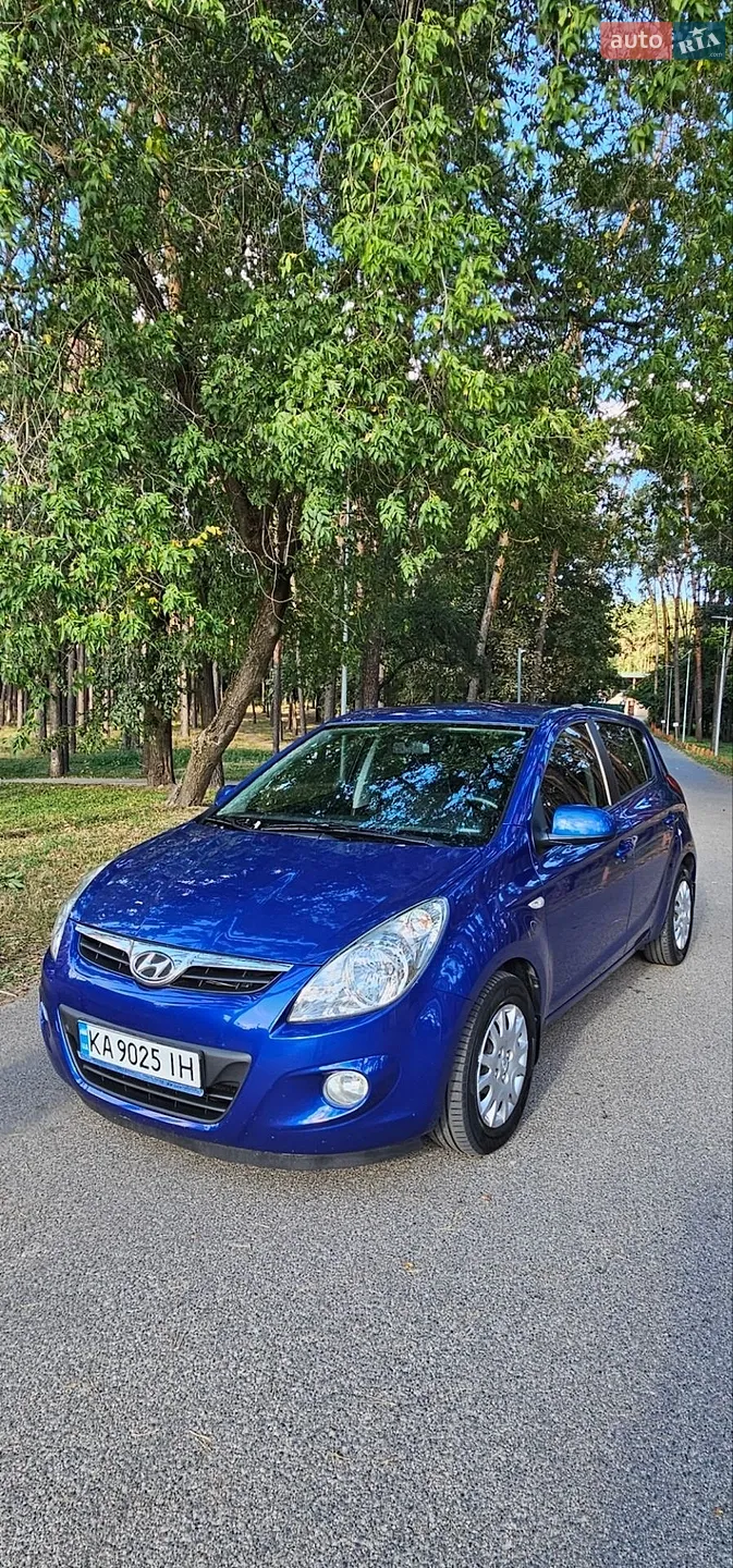 2011 Hyundai i20 - фото 1