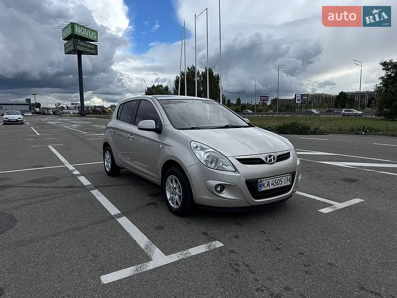 Hyundai i20 2011