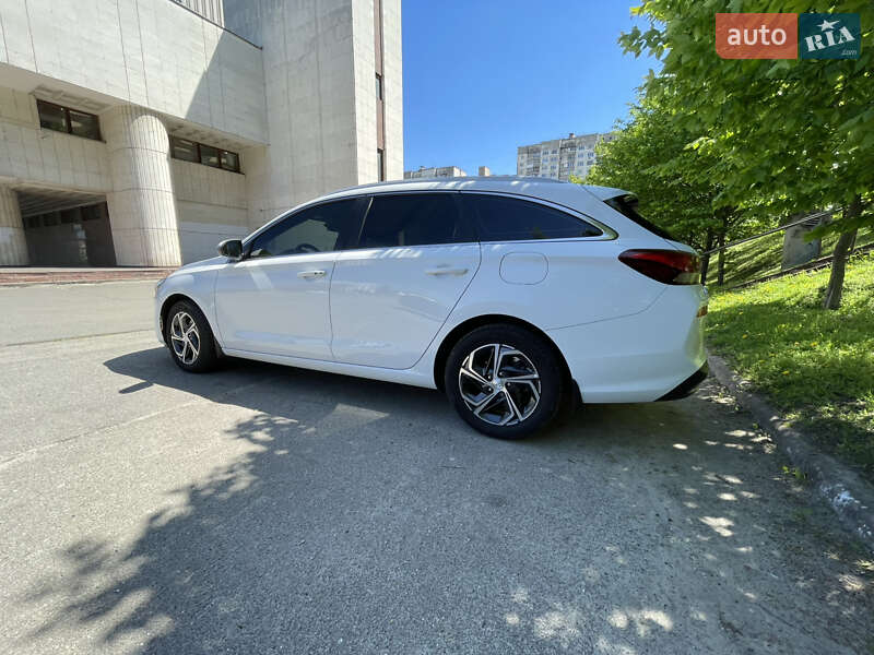Универсал Hyundai i30 Wagon 2021 в 