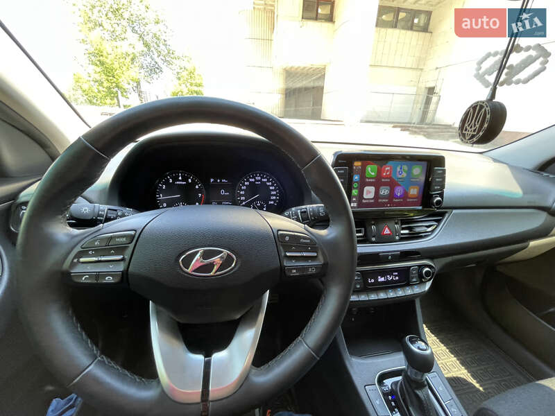 Универсал Hyundai i30 Wagon 2021 в Киеве