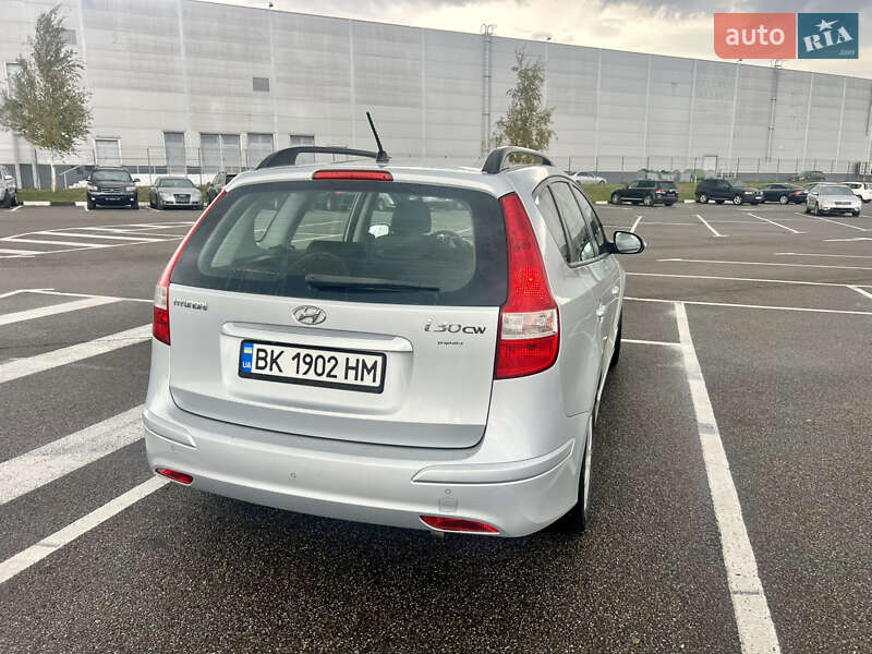 Універсал Hyundai i30 Wagon 2011 в Рівному фото 5 Універсал Hyundai i30 Wagon 2011 в Рівному