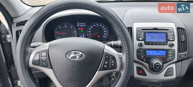 Универсал Hyundai i30 Wagon 2010 в Одессе фото 3 Универсал Hyundai i30 Wagon 2010 в Одессе