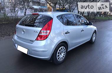 Хэтчбек Hyundai i30 2010 в Одессе