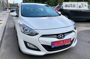 Хэтчбек Hyundai i30 2013 в 