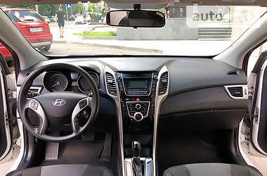 Хэтчбек Hyundai i30 2013 в 