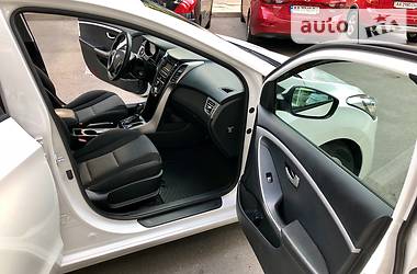 Хэтчбек Hyundai i30 2013 в 