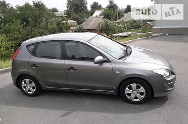 Хэтчбек Hyundai i30 2012 в Киеве