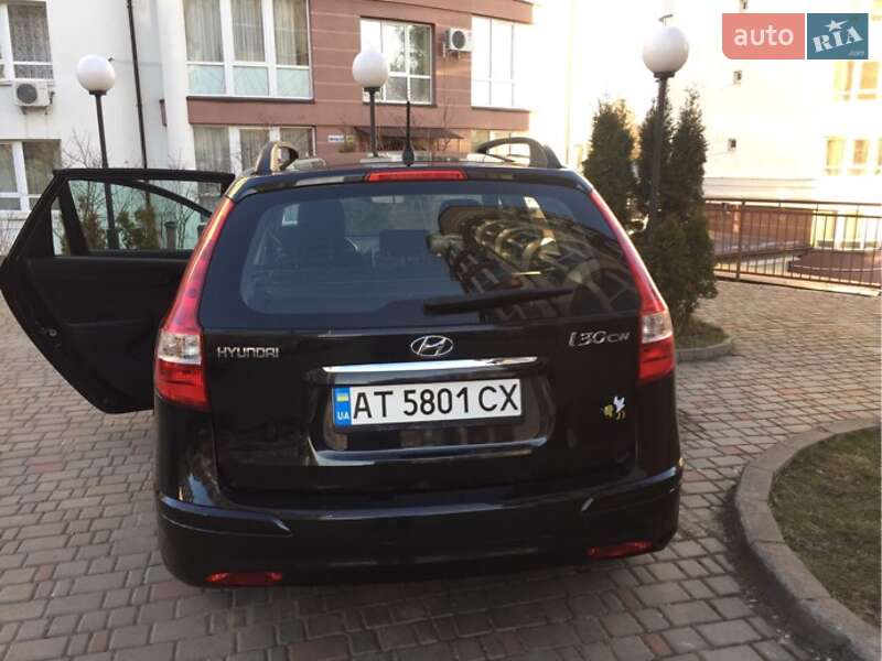 Універсал Hyundai i30 2010 в Івано-Франківську