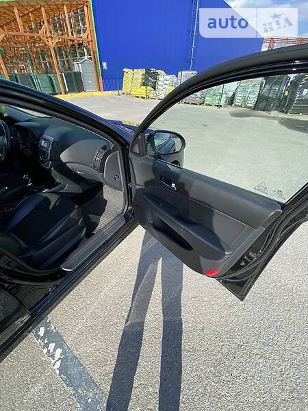Хэтчбек Hyundai i30 2011 в Харькове