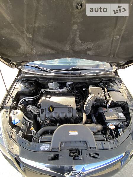 Хэтчбек Hyundai i30 2011 в Харькове
