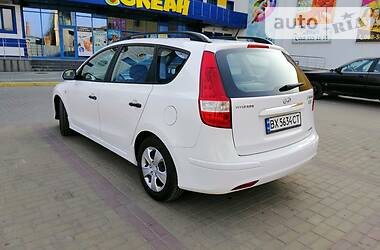 Универсал Hyundai i30 2012 в Хмельницком