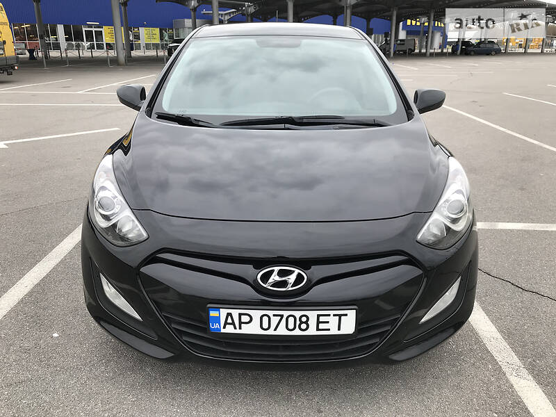 Хэтчбек Hyundai i30 2013 в Запорожье