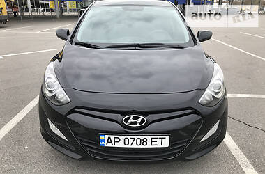 Хетчбек Hyundai i30 2013 в 