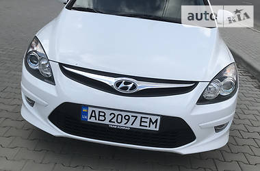 Универсал Hyundai i30 2011 в Хмельницком