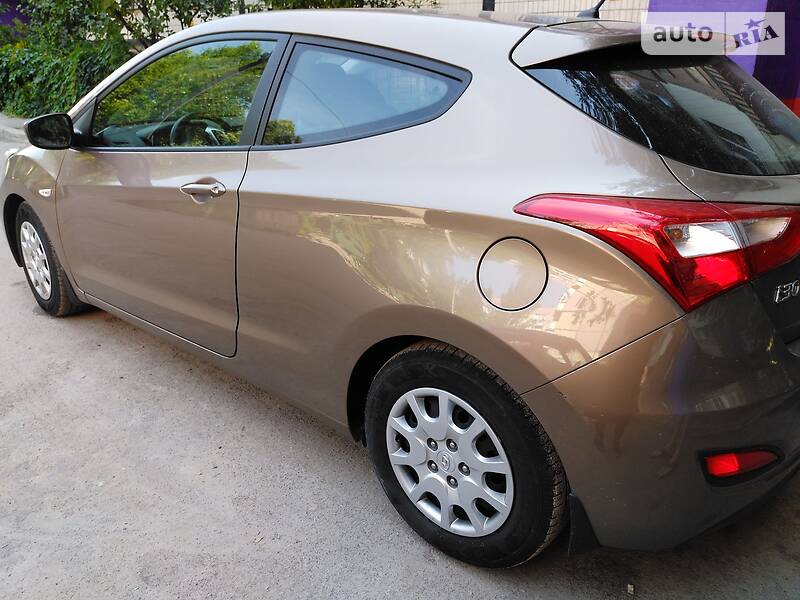 Купе Hyundai i30 2014 в Днепре