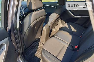 Хетчбек Hyundai i30 2016 в 
