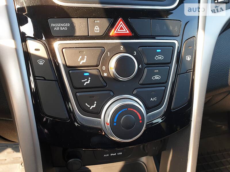 Хэтчбек Hyundai i30 2016 в Киеве
