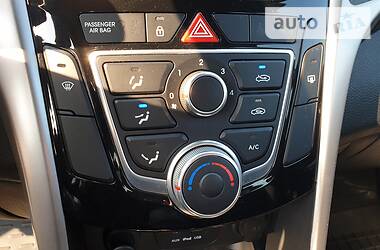 Хетчбек Hyundai i30 2016 в 