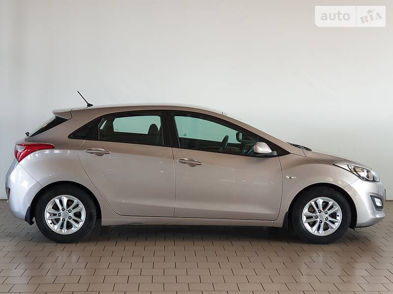 Хетчбек Hyundai i30 2016 в Києві