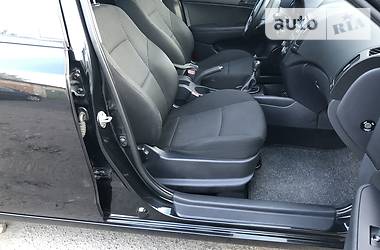 Хетчбек Hyundai i30 2009 в 