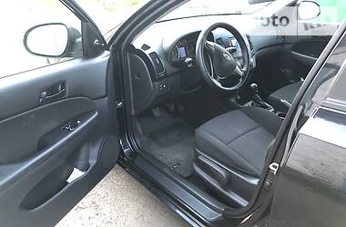 Хетчбек Hyundai i30 2009 в 
