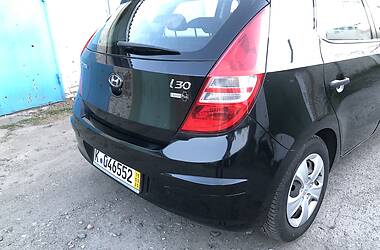 Хетчбек Hyundai i30 2009 в 
