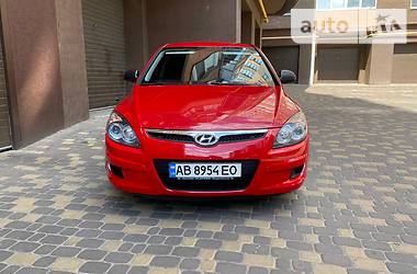 Хетчбек Hyundai i30 2008 в 