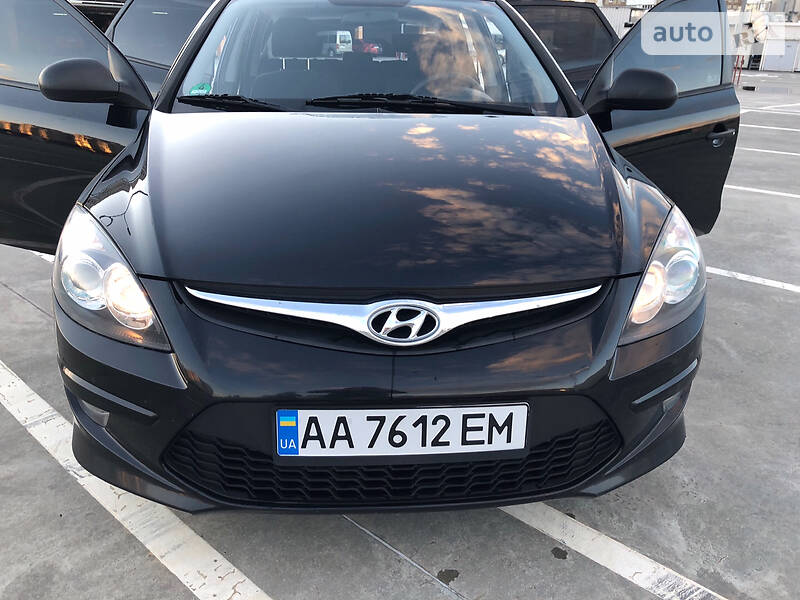 Хетчбек Hyundai i30 2011 в Києві