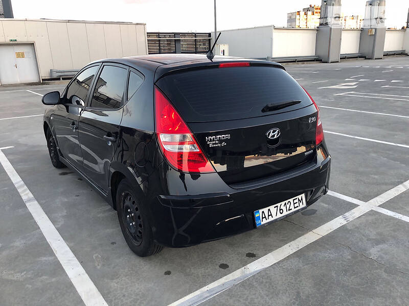 Хетчбек Hyundai i30 2011 в Києві