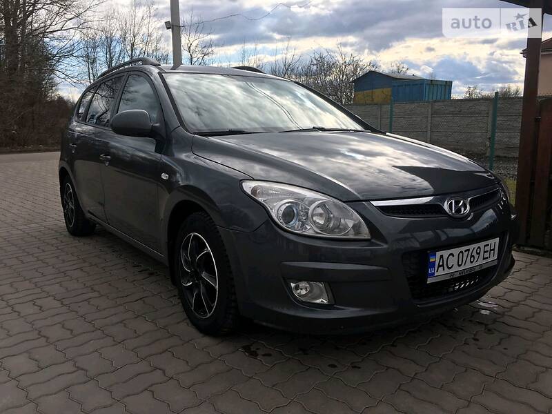 Універсал Hyundai i30 2008 в Нововолинську
