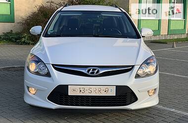 Універсал Hyundai i30 2012 в 