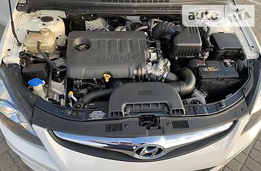 Універсал Hyundai i30 2012 в 