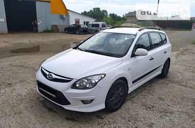 Универсал Hyundai i30 2010 в Ивано-Франковске