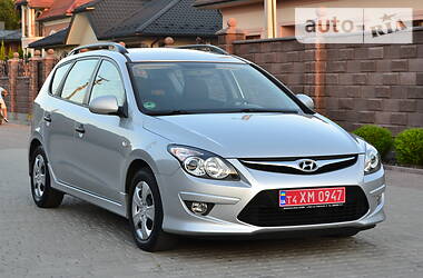 Універсал Hyundai i30 2012 в Рівному