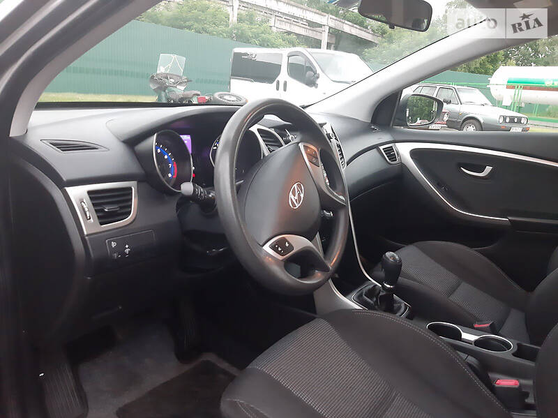 Хетчбек Hyundai i30 2012 в Шептицькому