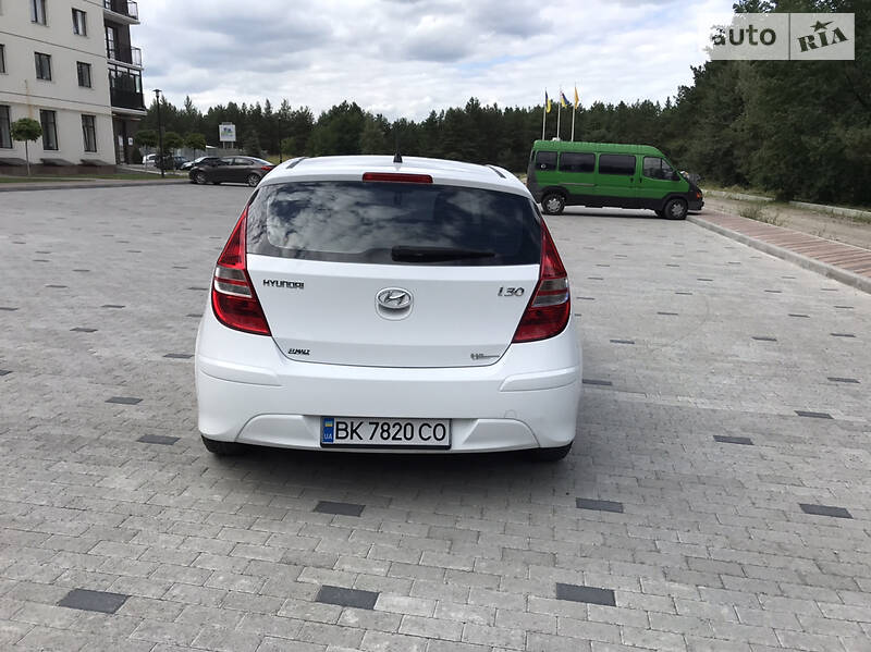 Хетчбек Hyundai i30 2010 в Києві