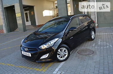 Универсал Hyundai i30 2014 в Стрые