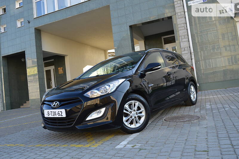 Универсал Hyundai i30 2014 в Стрые