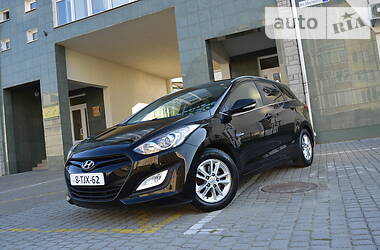 Универсал Hyundai i30 2014 в Стрые