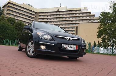 Універсал Hyundai i30 2009 в 