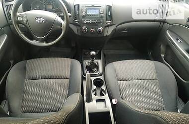 Хэтчбек Hyundai i30 2010 в Кривом Роге