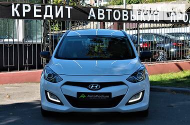 Универсал Hyundai i30 2014 в Николаеве