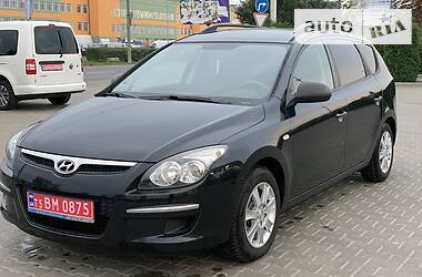 Универсал Hyundai i30 2009 в Луцке