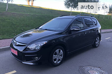 Универсал Hyundai i30 2012 в Киеве