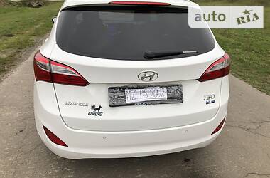 Универсал Hyundai i30 2013 в Ровно