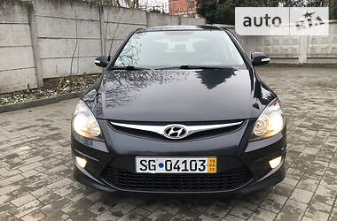 Хэтчбек Hyundai i30 2011 в Ровно