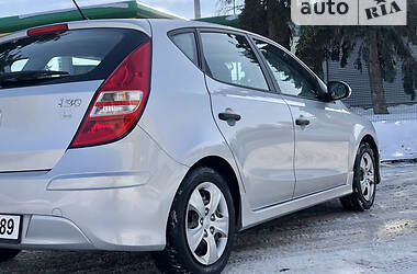 Хэтчбек Hyundai i30 2012 в Дубно