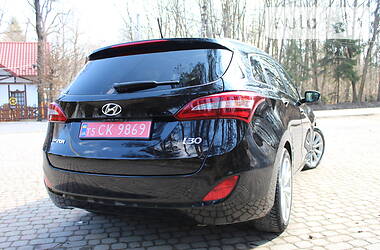 Универсал Hyundai i30 2016 в Дрогобыче