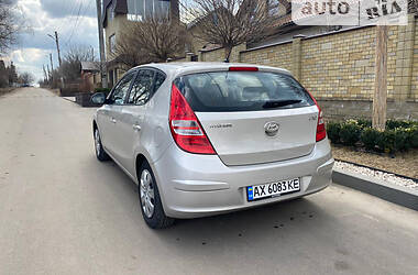 Хэтчбек Hyundai i30 2007 в Харькове