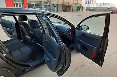 Универсал Hyundai i30 2010 в Полтаве